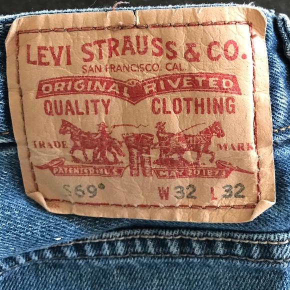Vintage Levi’s Jeans - Picture 2 of 4